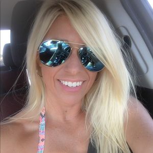 Meet your Posher, Renee